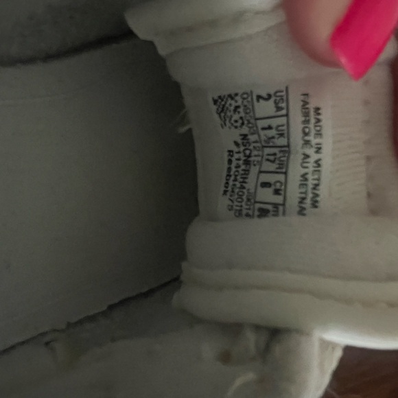 Toddler Reebok shoes - Picture 4 of 4